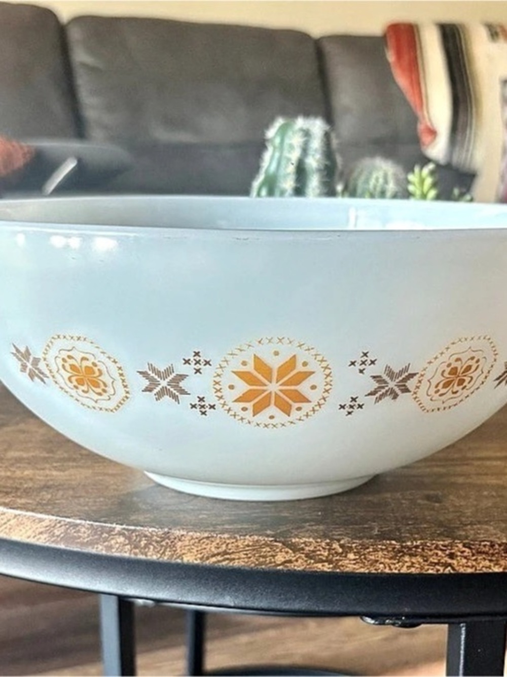Pyrex Early American Cinderella Mixing Bowl #444 White & Orange